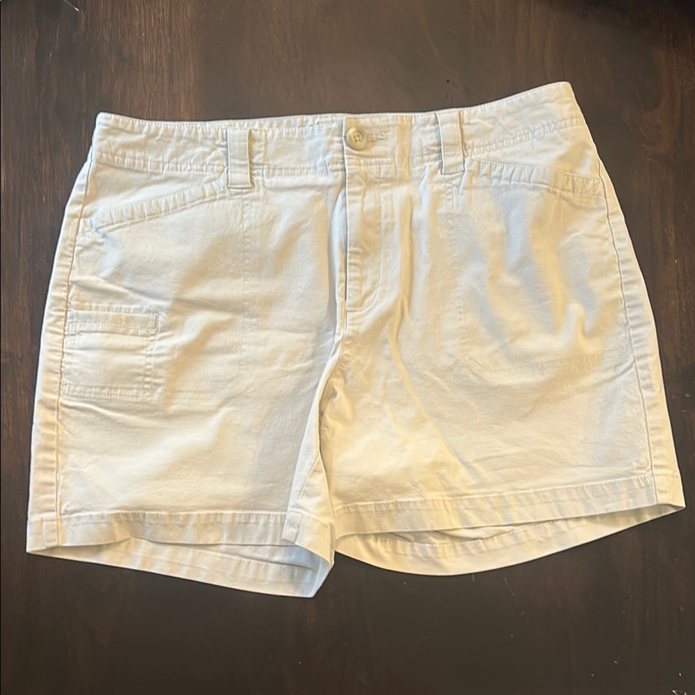 Women's Cream Shorts